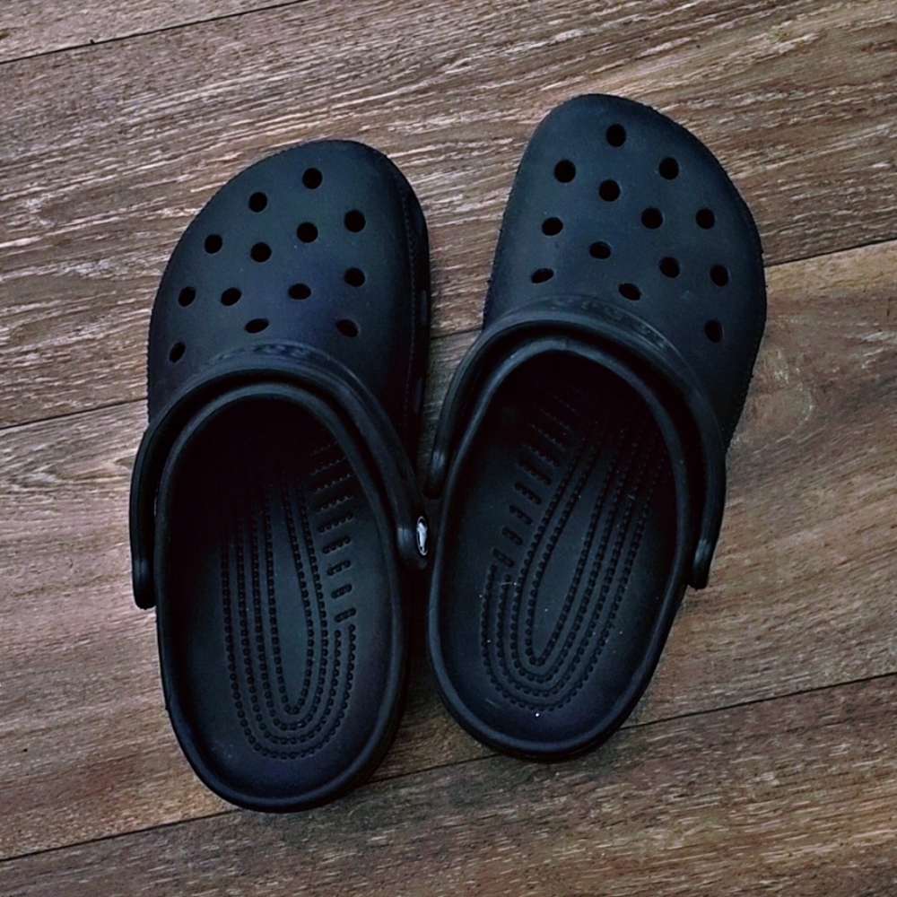 CROCS Black Classic Clog with Heel Strap